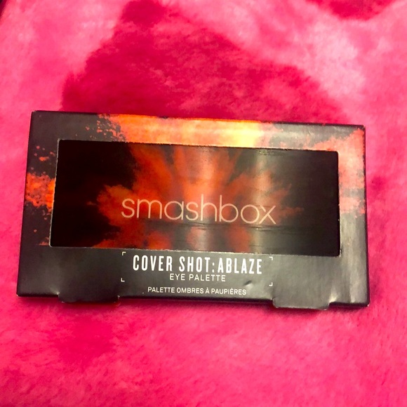 Eye palette. Cover shot: ablaze - Picture 2 of 3